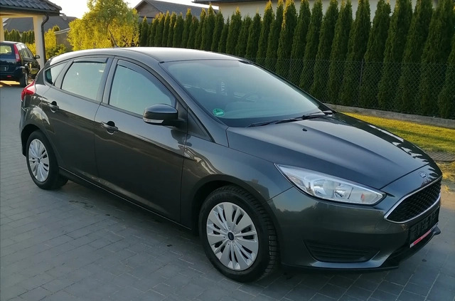 Ford Focus cena 36999 przebieg: 98000, rok produkcji 2018 z Siemiatycze małe 154